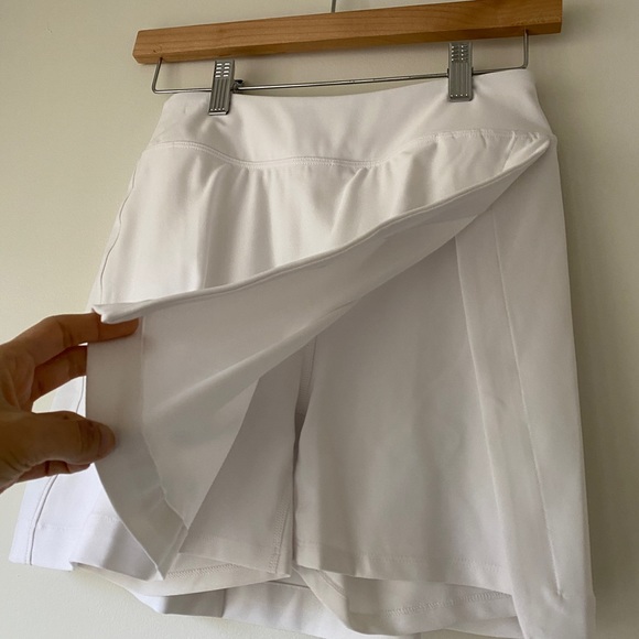 Outdoor Voices Court Skort - Picture 3 of 4